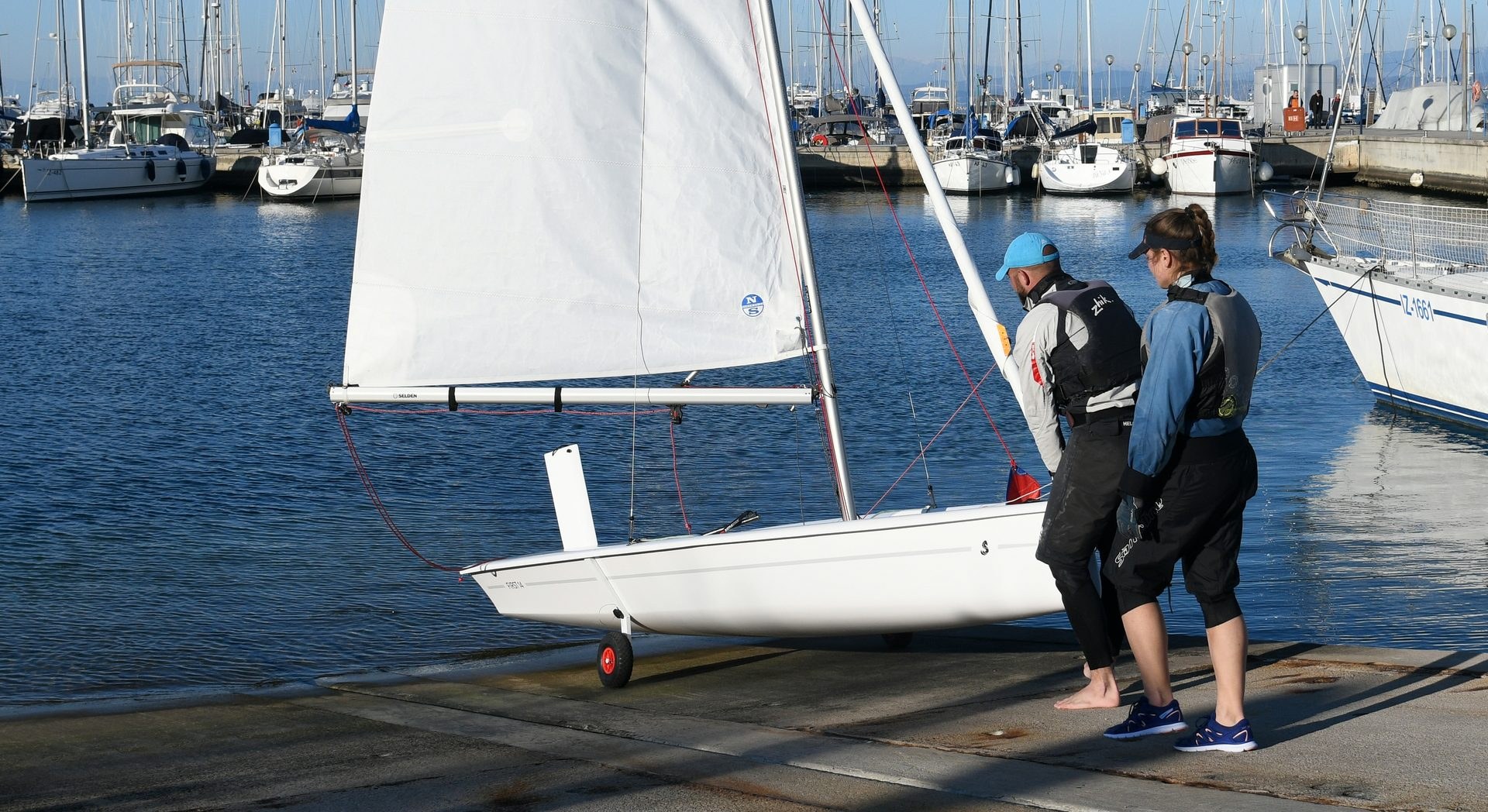 Beneteau First 14 Exterior 2