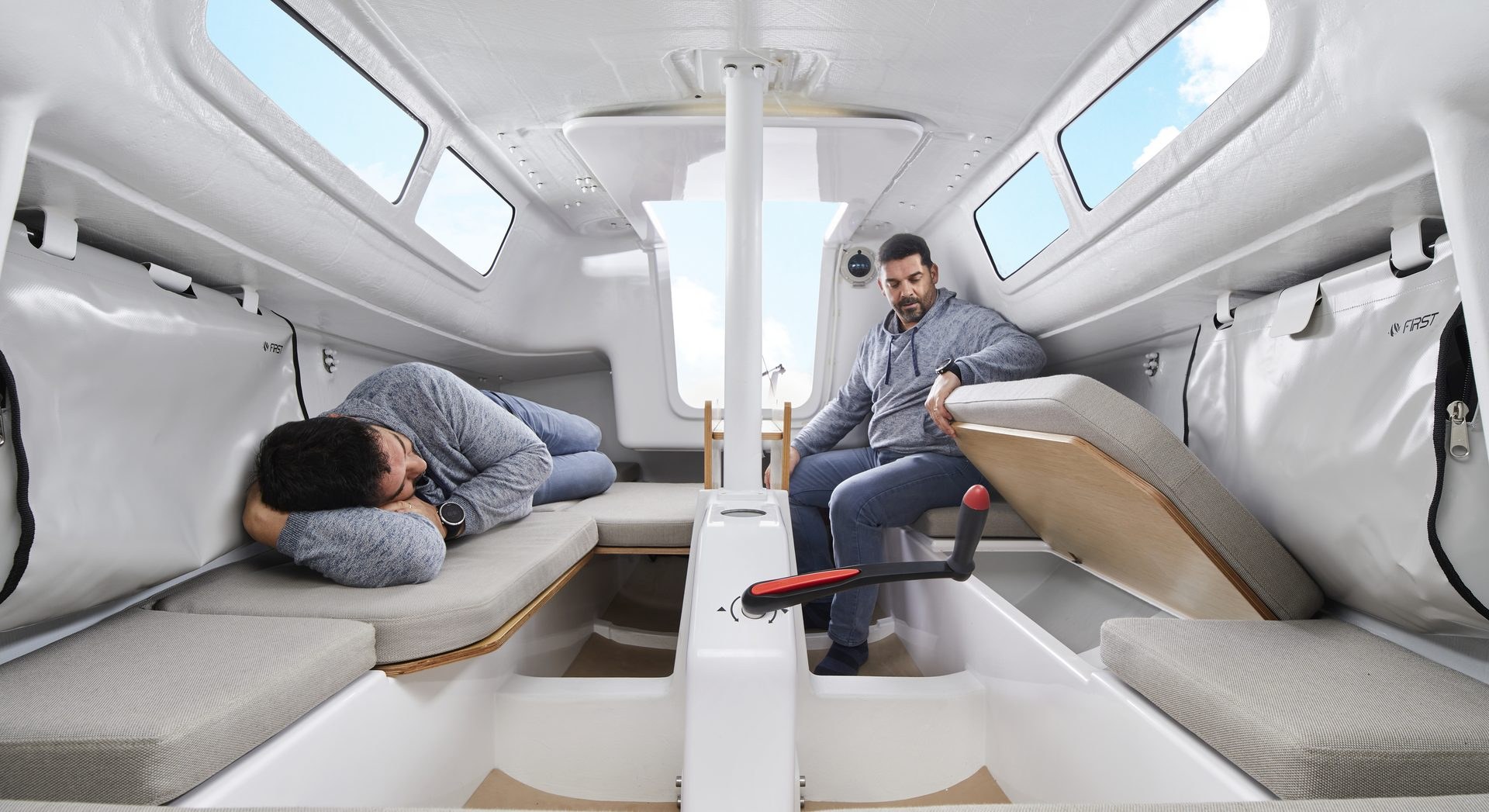 Beneteau First 24 Interior 3