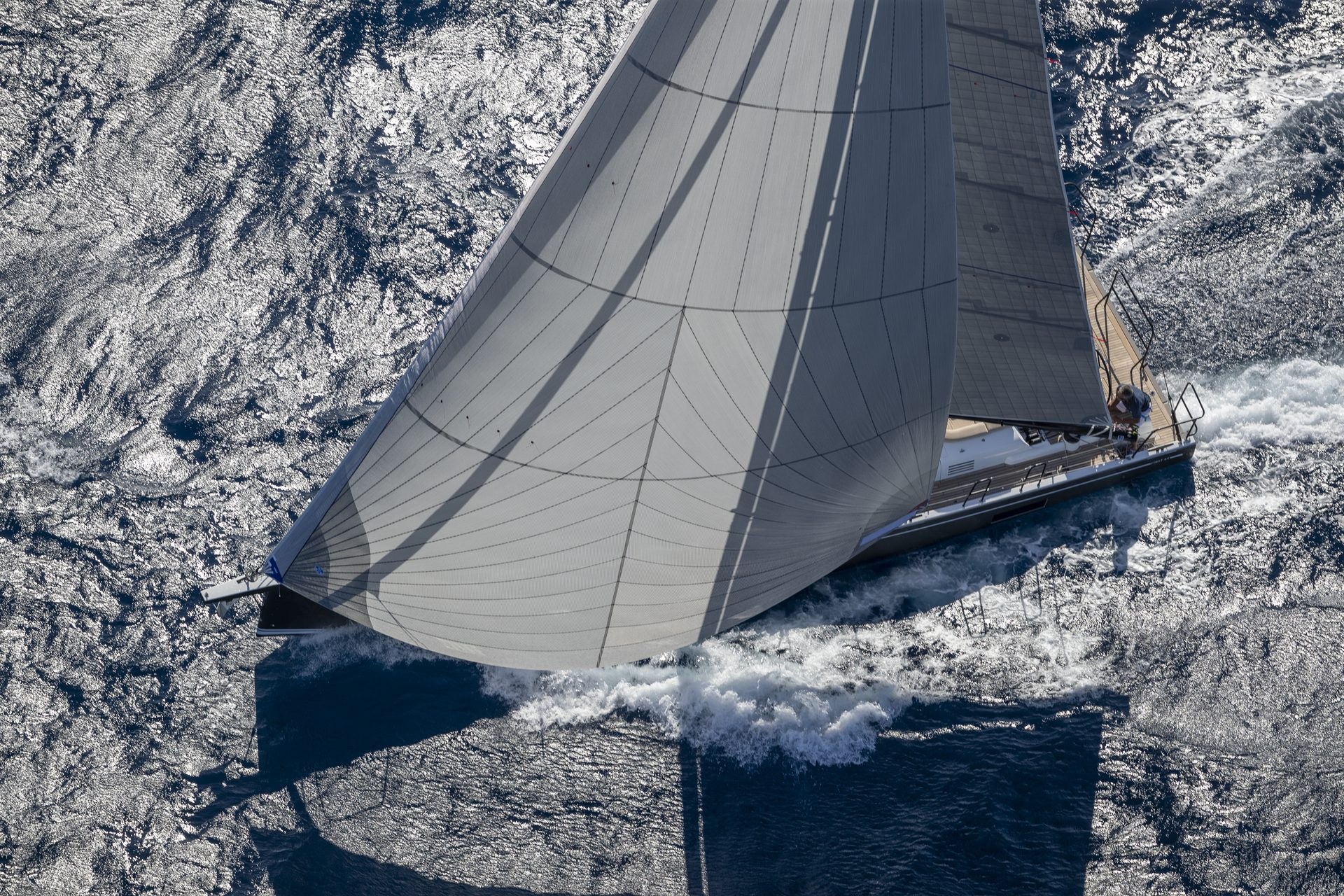 Beneteau First 44 Exterior 2