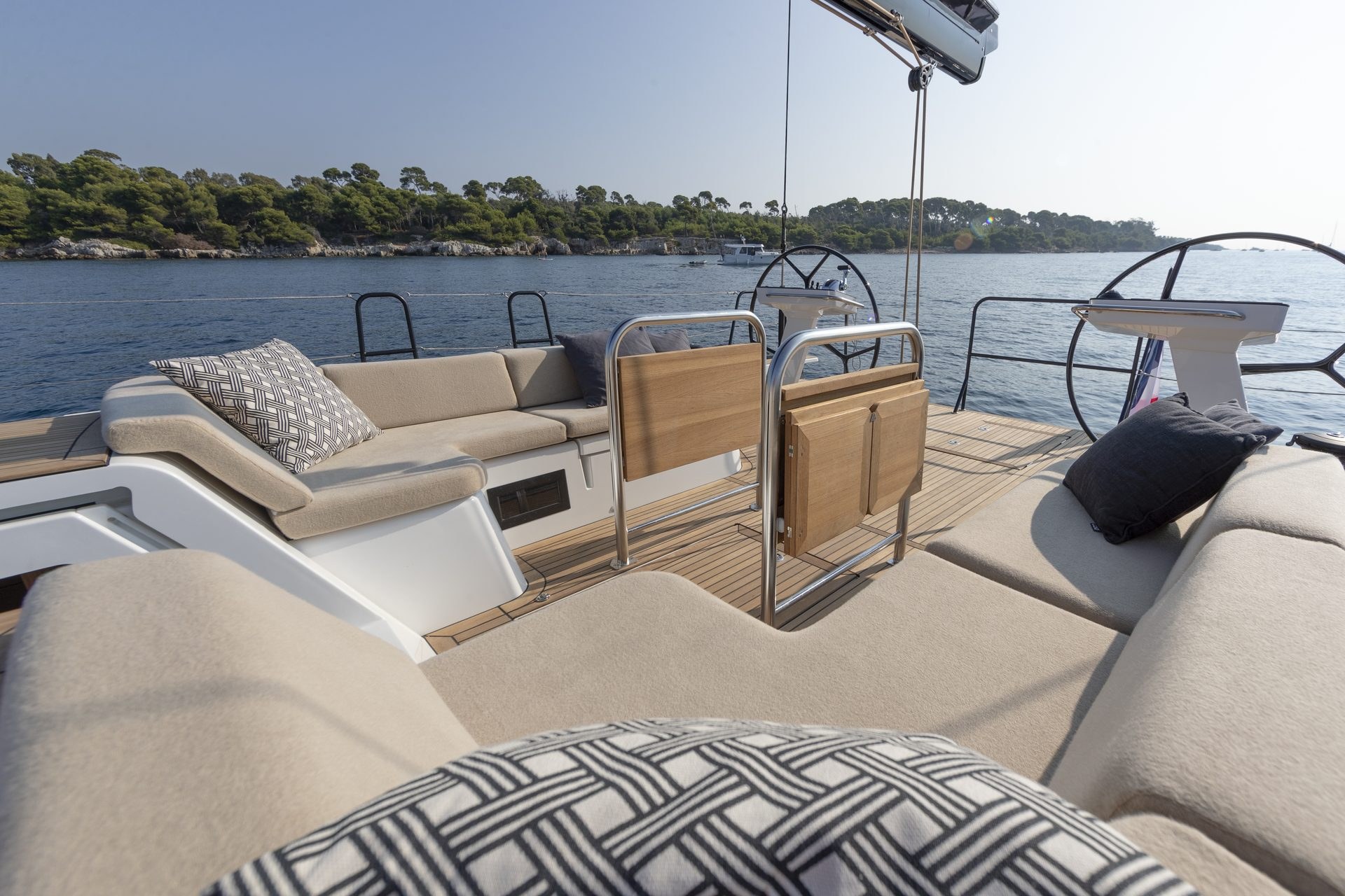 Beneteau First 53 Interior 2