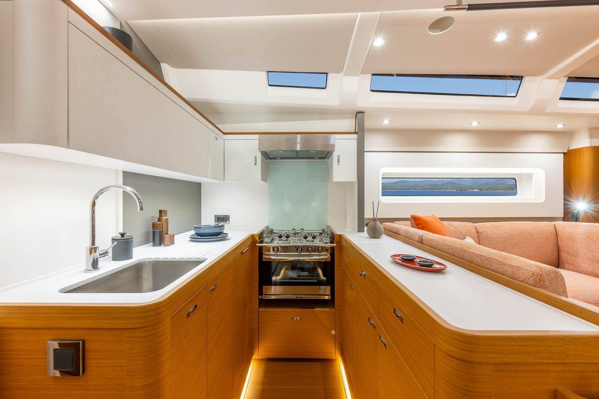 Beneteau First 60 Interior 3