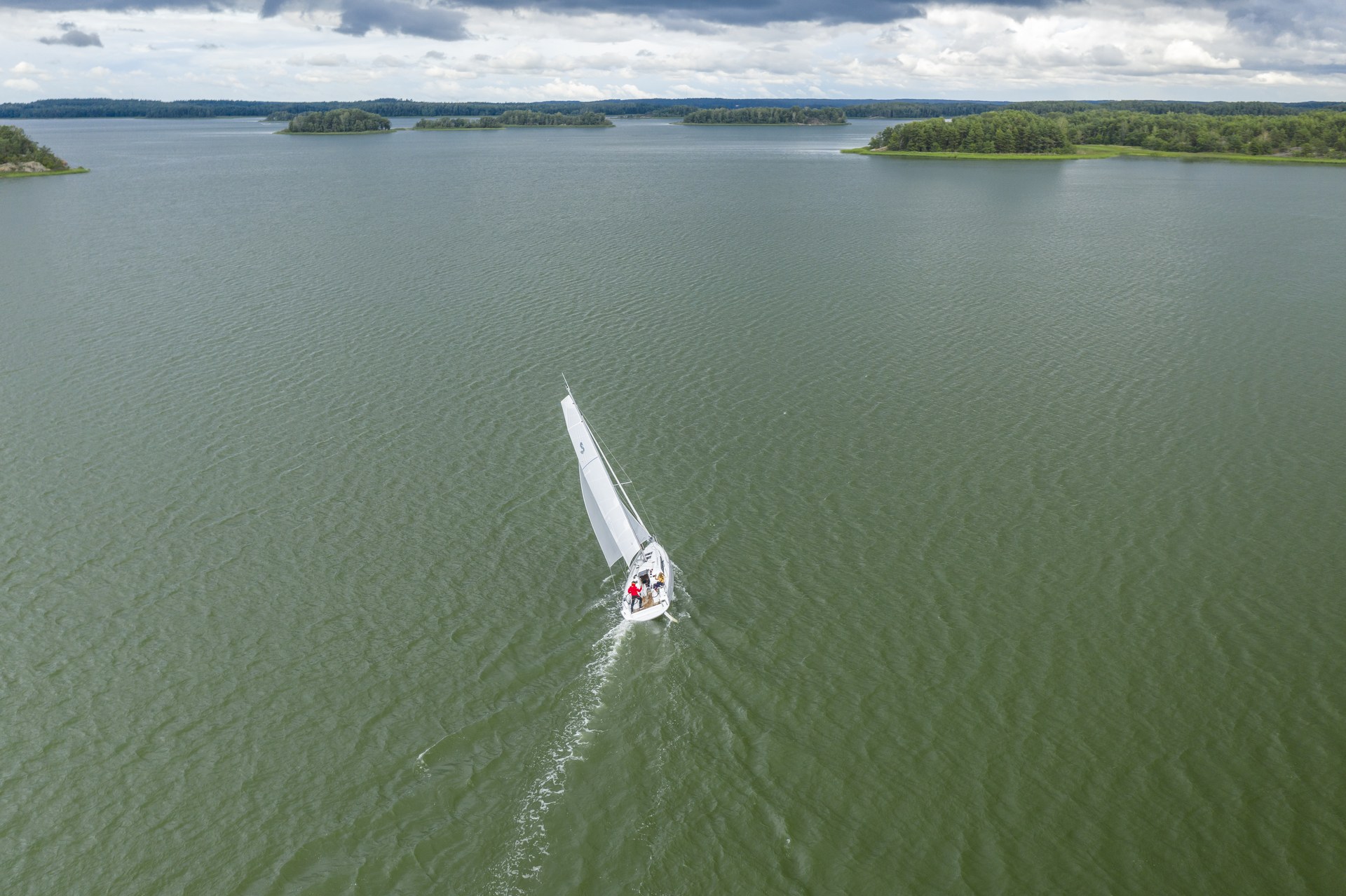 Beneteau Oceanis 30.1 Exterior 7