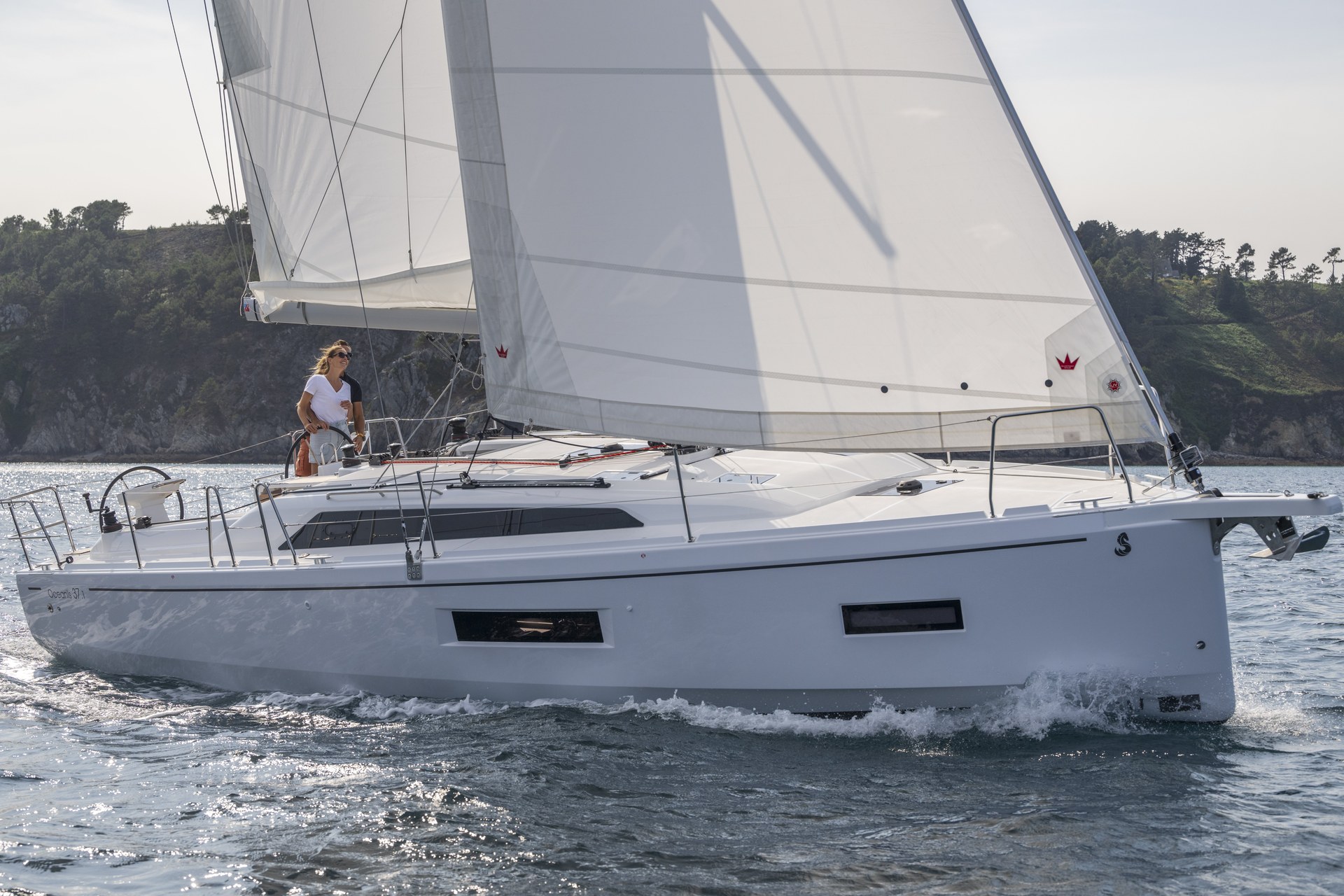 Beneteau Oceanis 37.1 Exterior 6