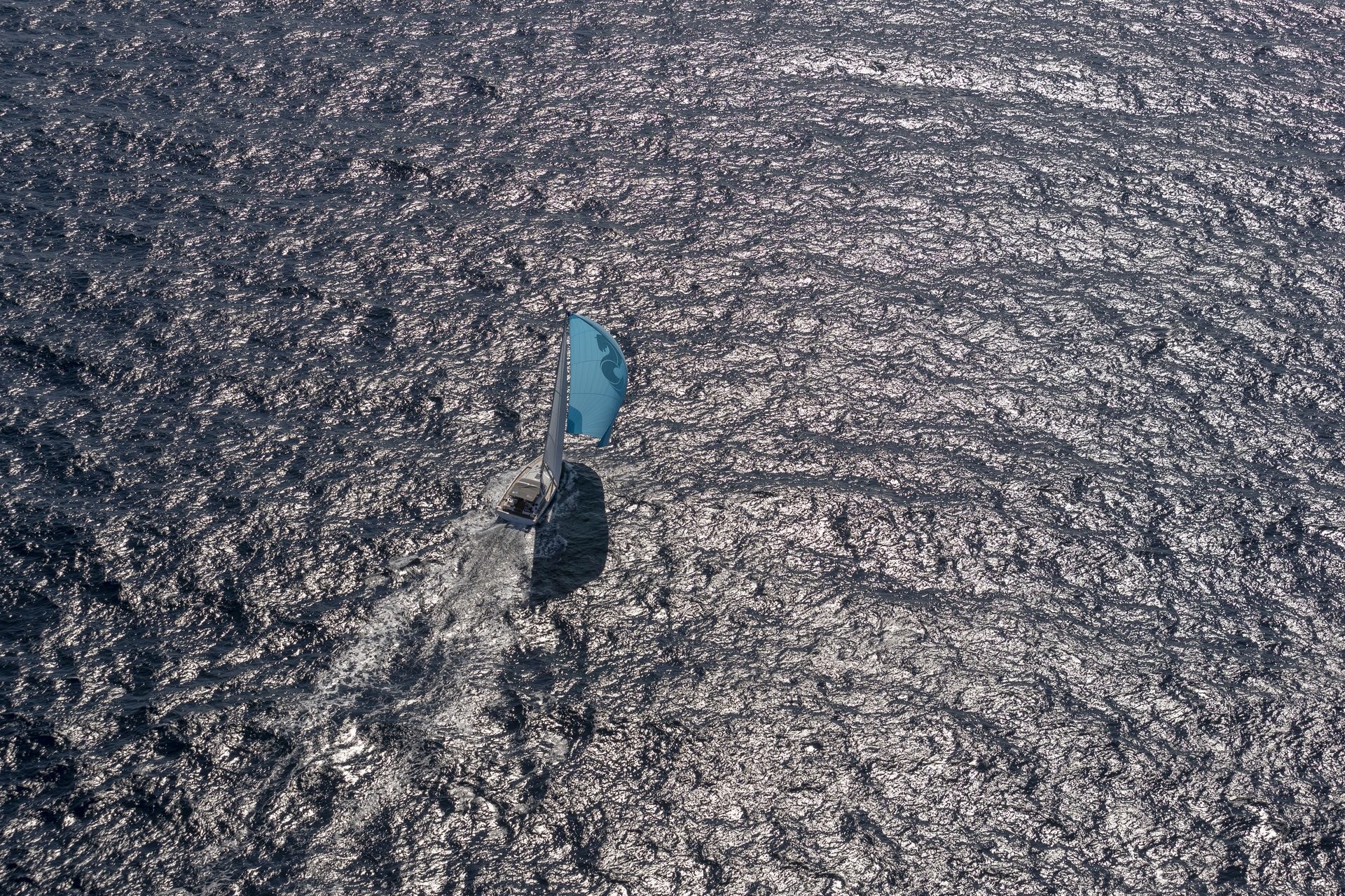 Beneteau Oceanis Yacht 54 Exterior 3