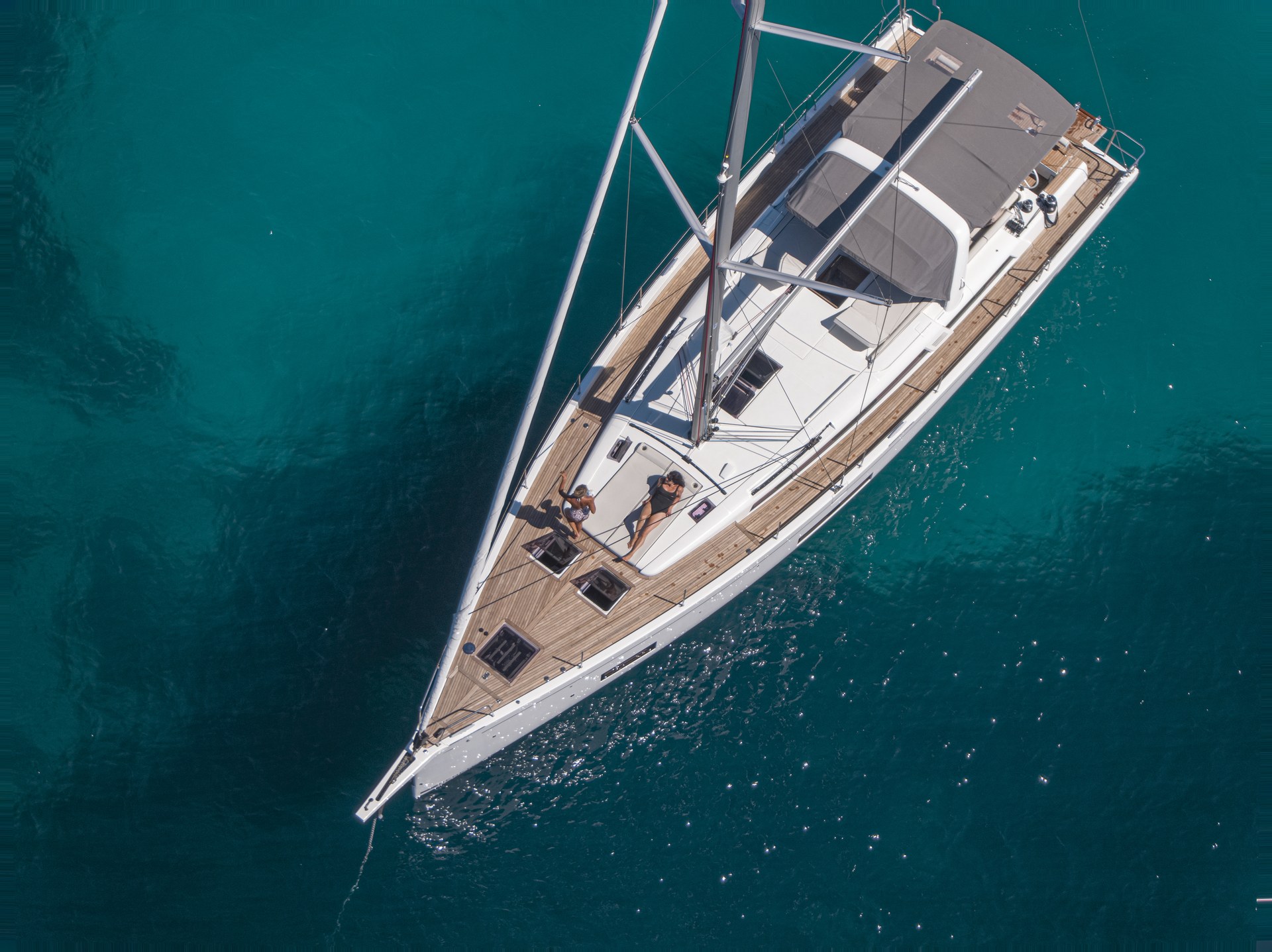 Beneteau Oceanis Yacht 54 Lifestyle 2