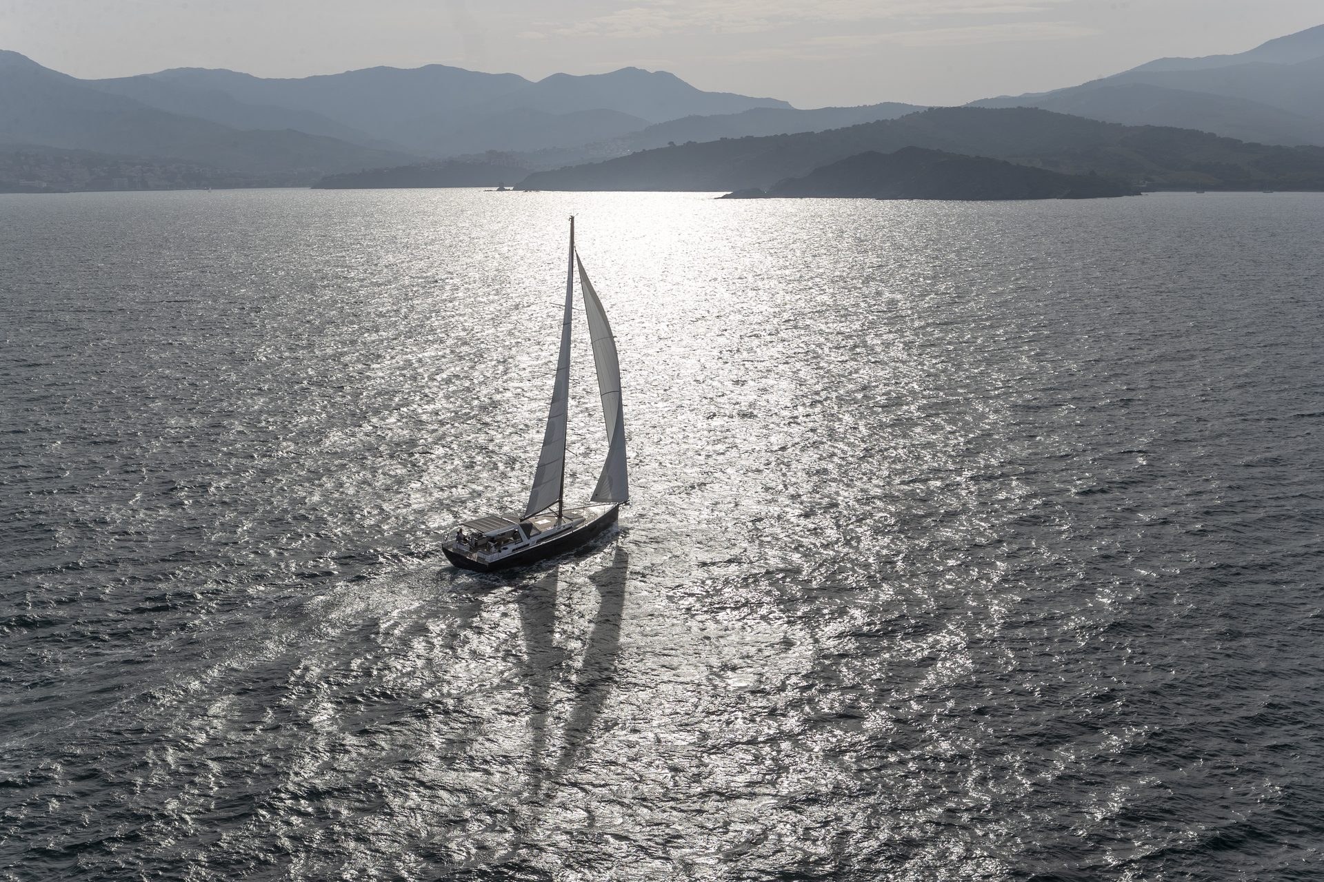 Beneteau Oceanis Yacht 60 Exterior 2