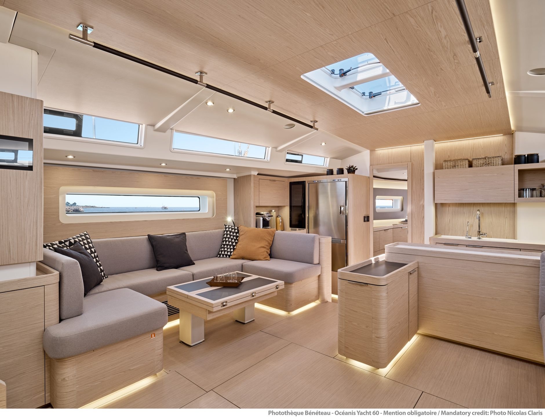 Beneteau Oceanis Yacht 60 Interior 3