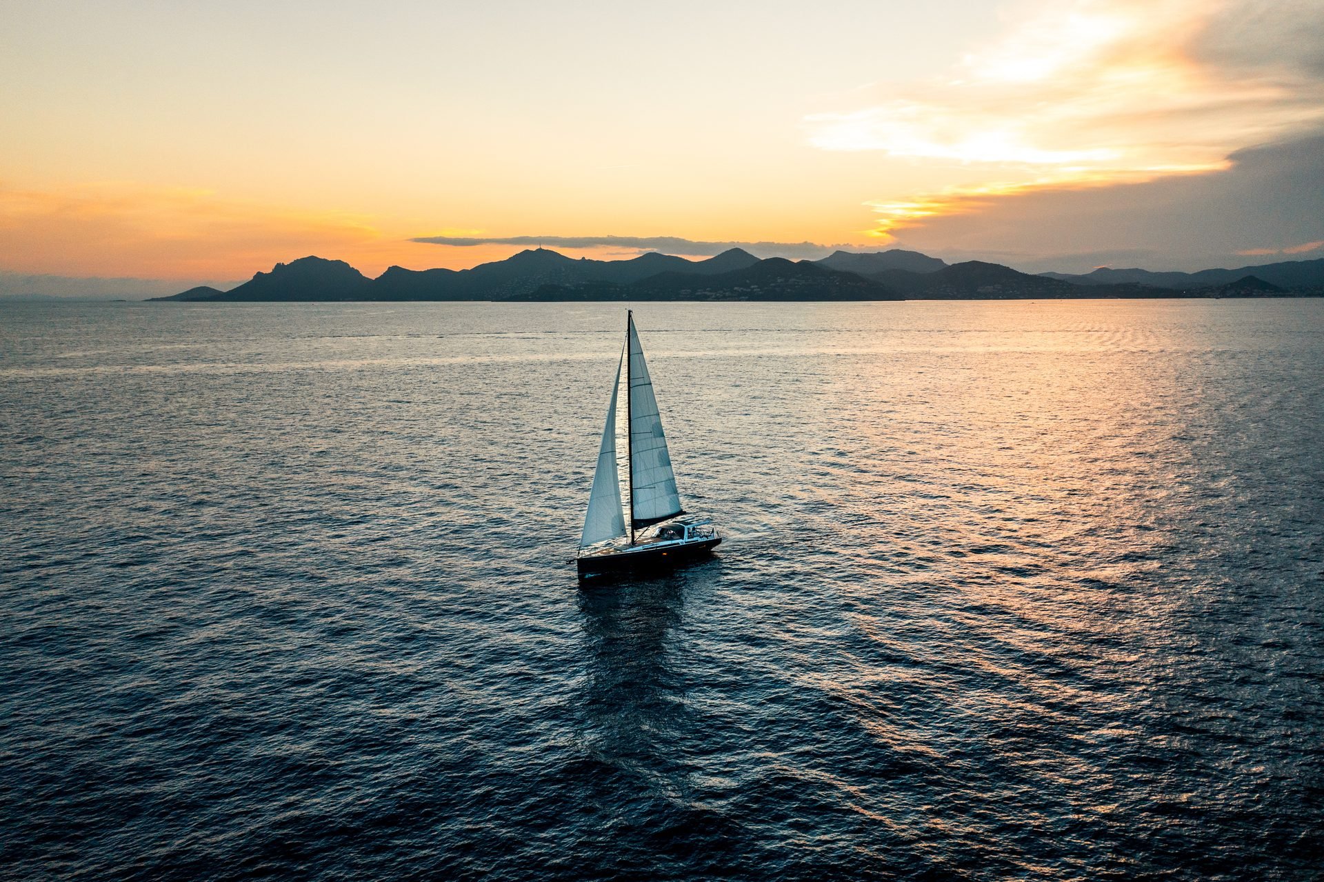 Beneteau Oceanis Yacht 60 Lifestyle 1